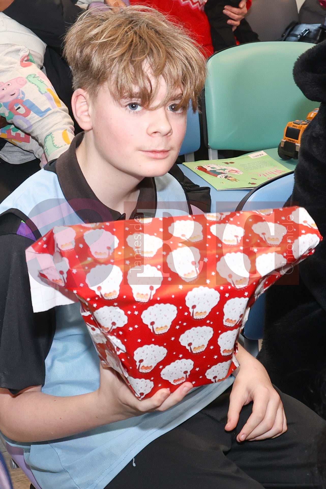 SANTA VISIT TAMESIDE CHILDRENS UNIT 2024 (81).JPG
