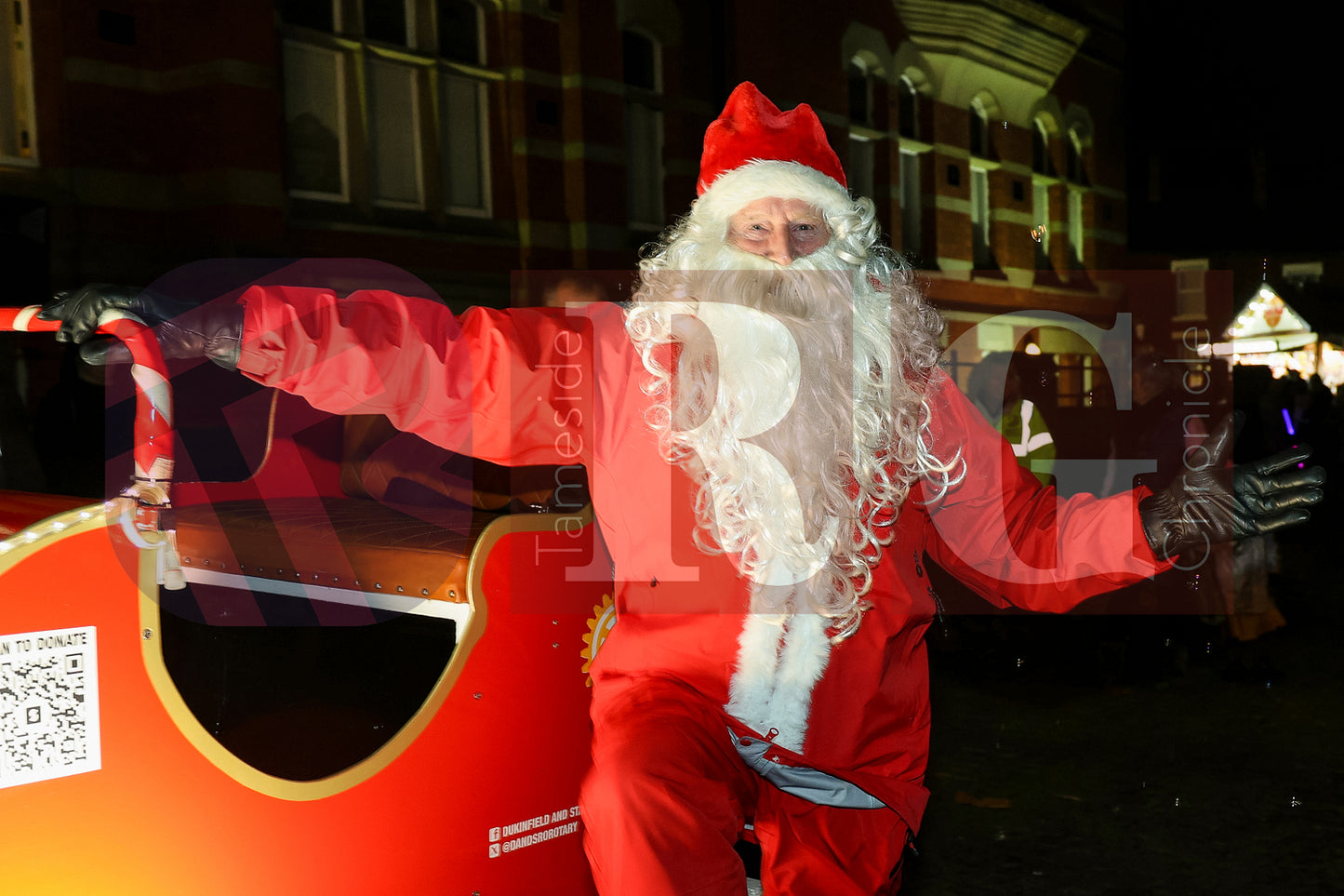 DUKINFIELD LIGHTS SWITCH ON (89).JPG