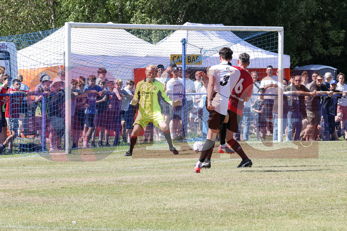 GLOSSOP NORTH EBD V UNITED LEGENDS (92).JPG