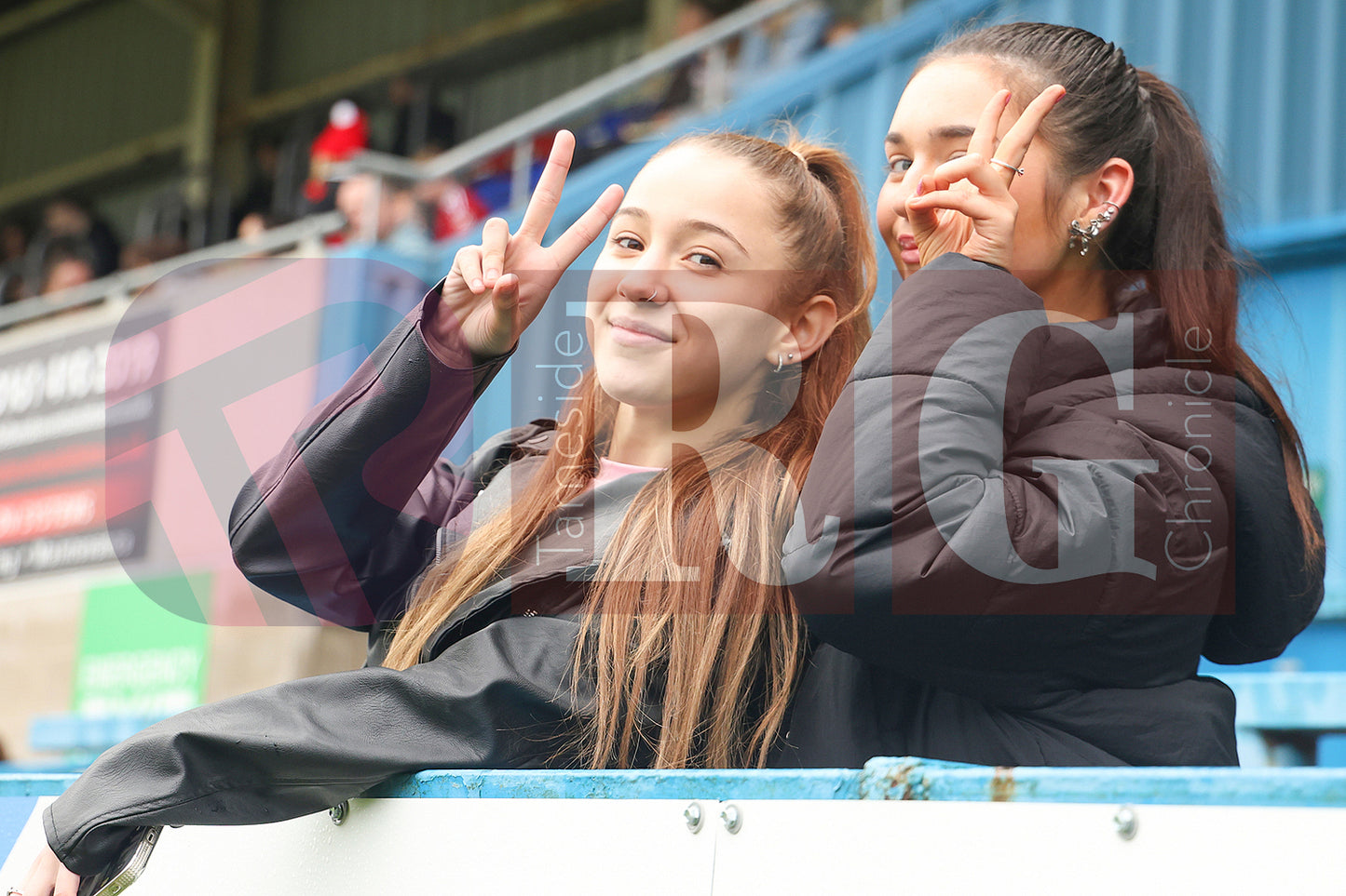 STALYBRIDGE CELTIC LEGENDS V MAN UTD LEGENDS (49).JPG