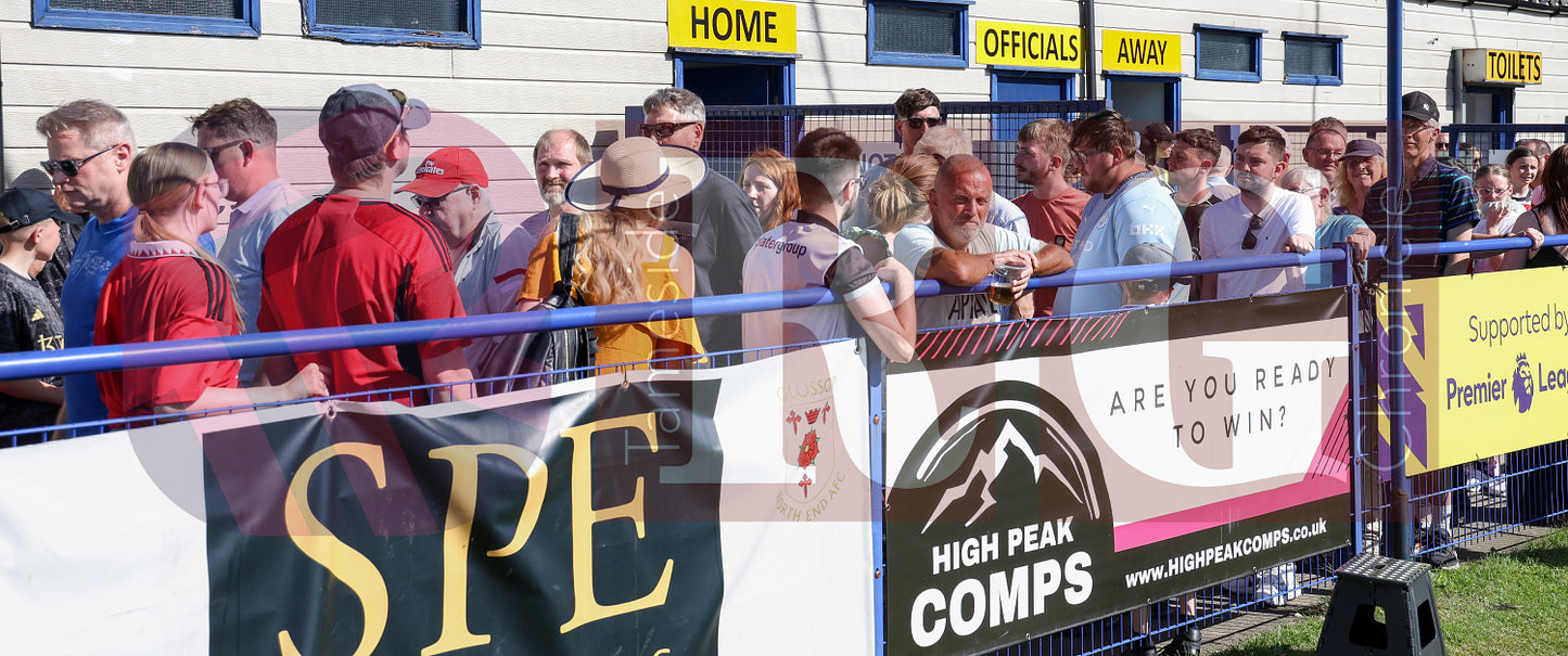 GLOSSOP NORTH EBD V UNITED LEGENDS (51).JPG