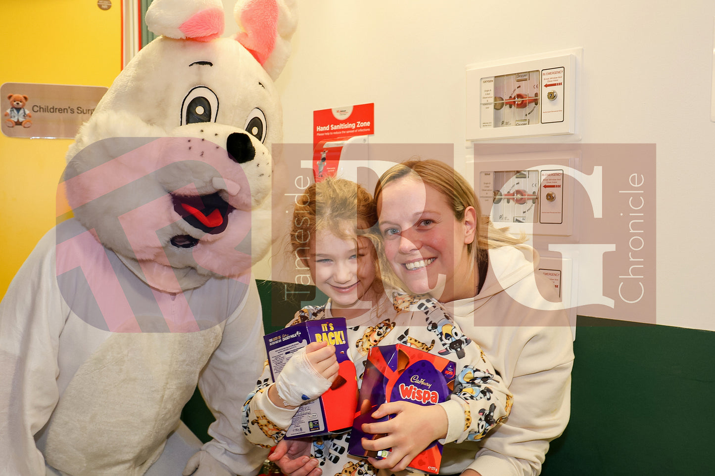 TAMESIDE HOSPITAL CHILDRENS WARD EASTER STAGECOACH (53).JPG