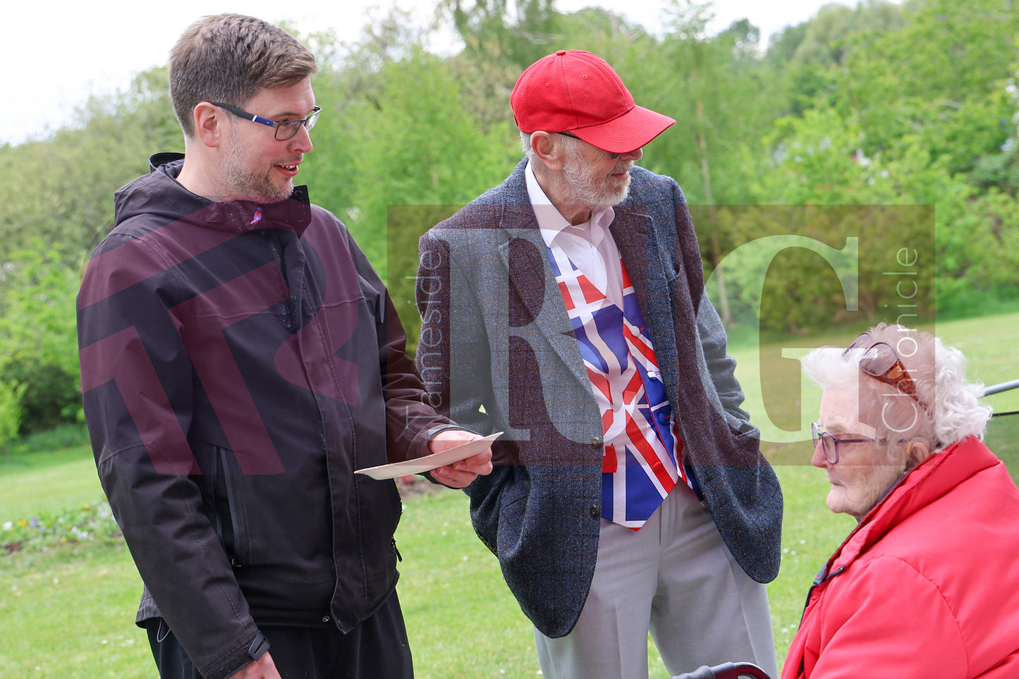 VE DAY THE COMMUNITY GARDEN DUKINFIELD (53).JPG