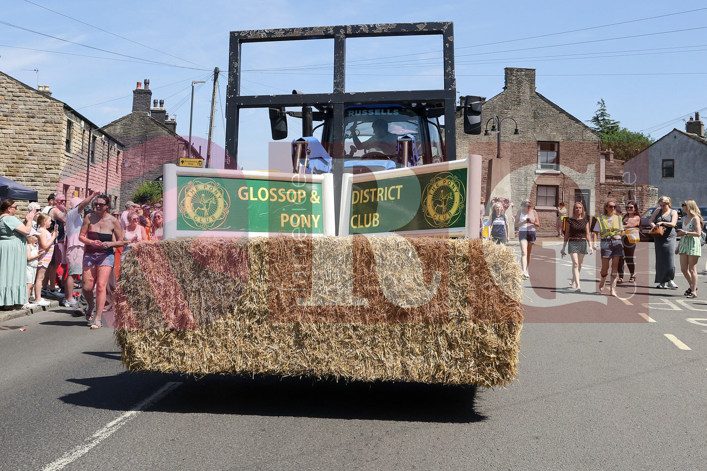CHARLESWORTH CARNIVAL (17).JPG