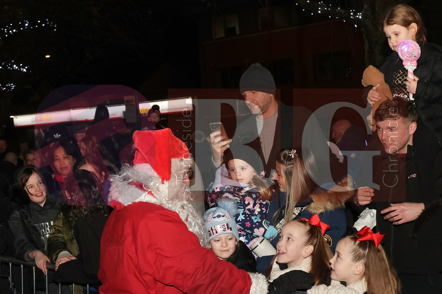 DUCKINFIELD LIGHTS SWITCH ON (46).JPG
