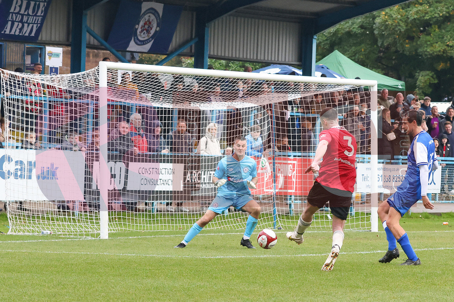 STALYBRIDGE CELTIC LEGENDS V MAN UTD LEGENDS (197).JPG