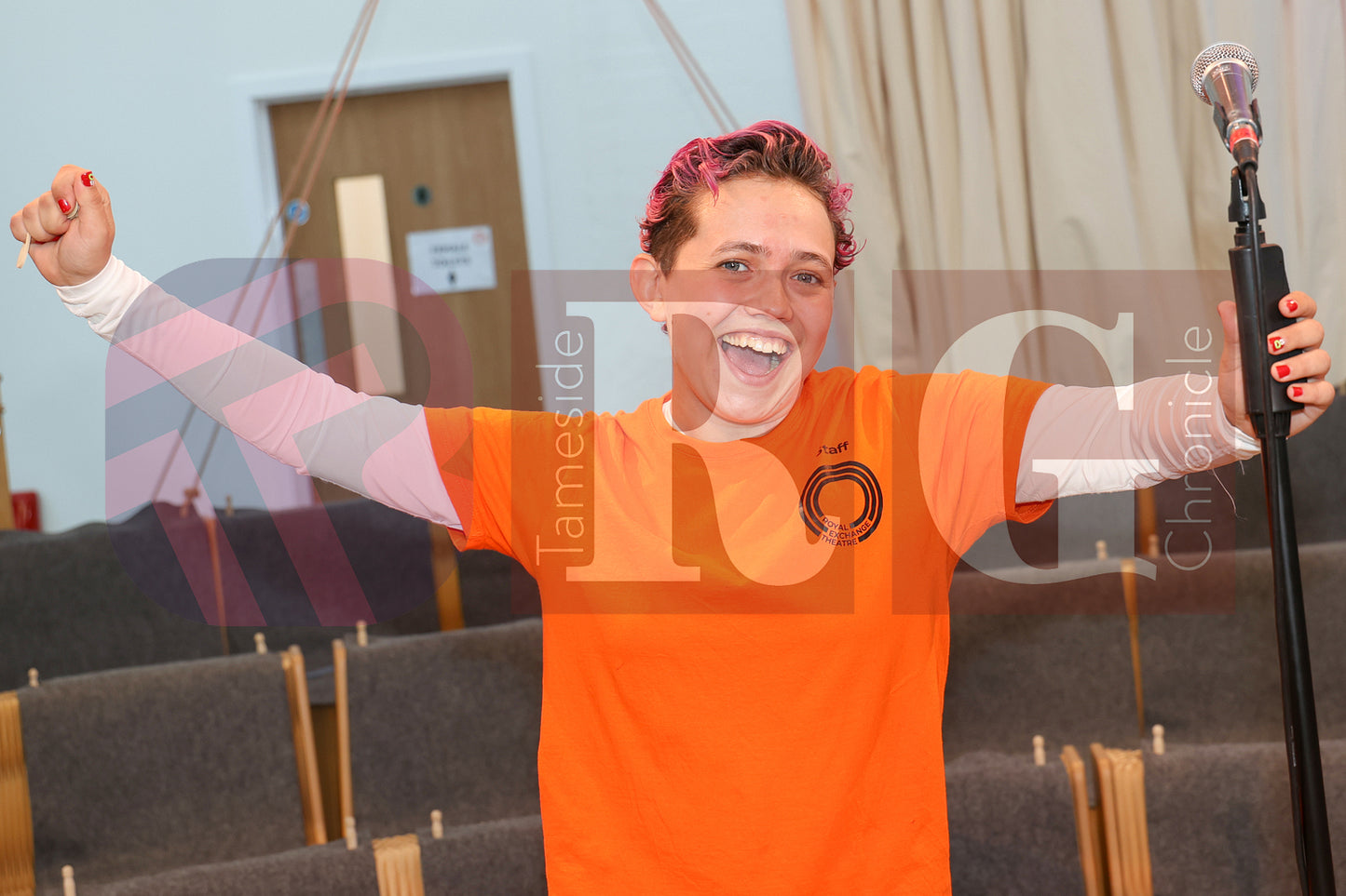 THE DEN FESTIVAL STALYBRIDGE CIVIC HALL (39).JPG