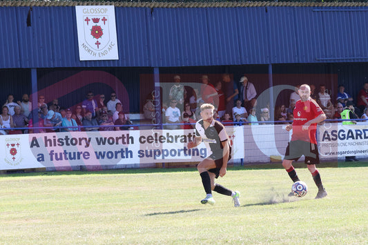 GLOSSOP NORTH EBD V UNITED LEGENDS  (145).JPG