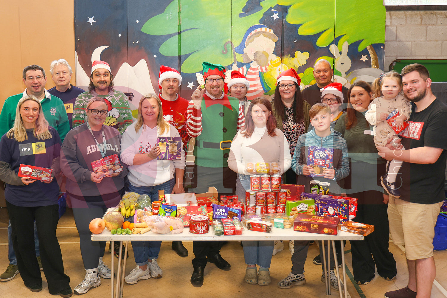 XMAS HAUGHTON GREEN FOOD BANK 2024 (10).JPG