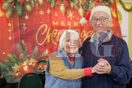 XMAS DAY LUNCH VICTORIA PARK DENTON  (8).JPG