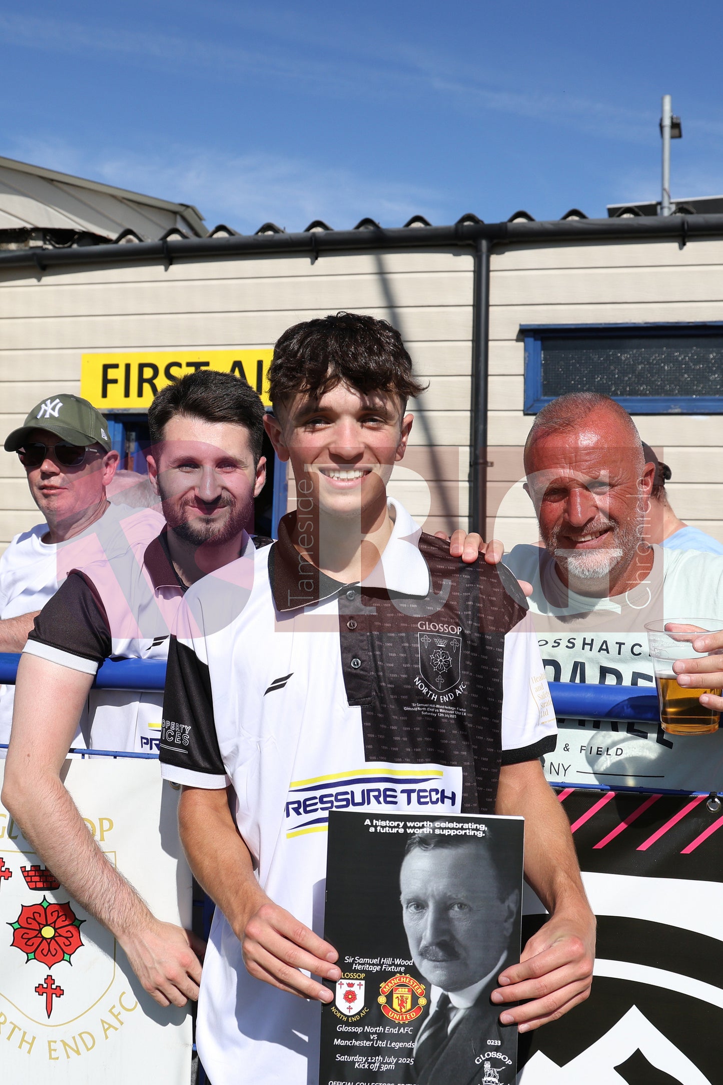 GLOSSOP NORTH EBD V UNITED LEGENDS  (49).JPG