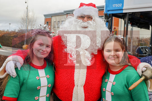 TAMESIDE HOSPITAL CHILDRENS WARD WITH SANTA 2025 (14).JPG