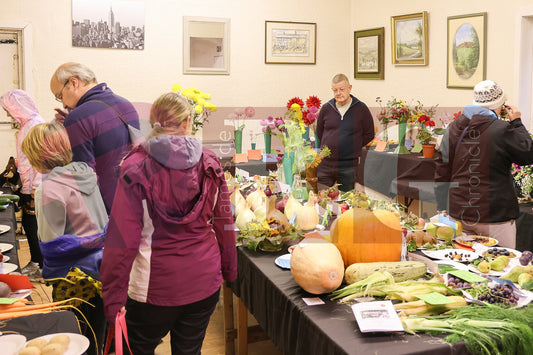 TINTWISTLE GARDENERS SHOW (34).JPG