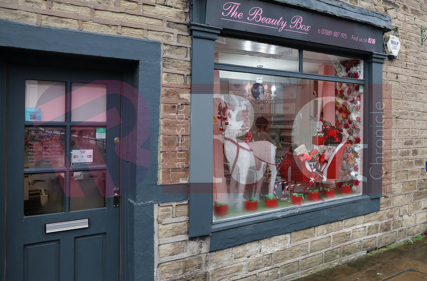 GLOSSOP CHRISTMAS SHOPS 2025 (19).JPG