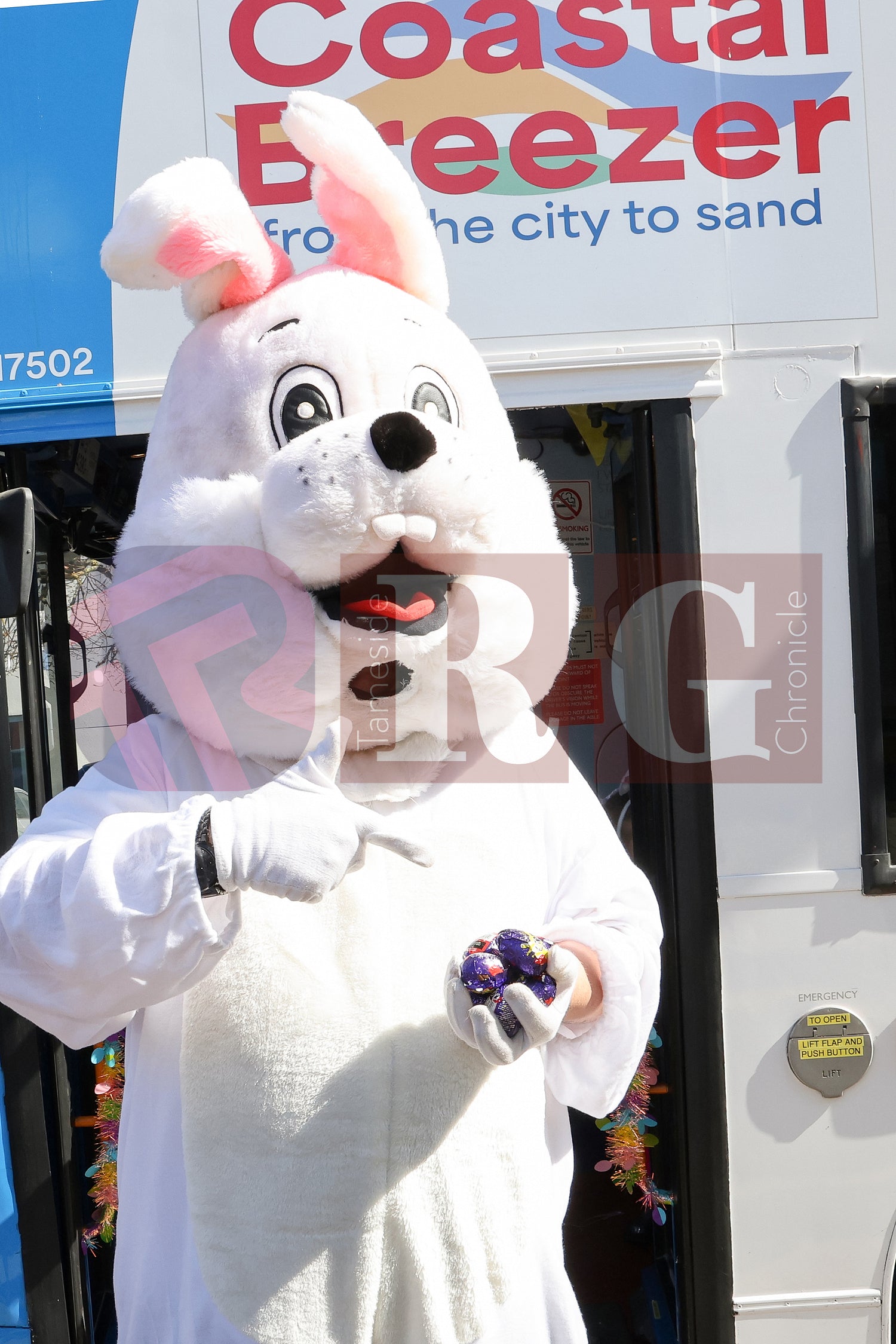 TAMESIDE HOSPITAL CHILDRENS WARD EASTER STAGECOACH (7).JPG