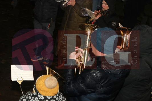 GLOSSOP LIGHTS SWITCH ON 2024 (40).JPG