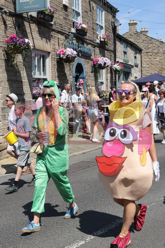 CHARLESWORTH CARNIVAL (4).JPG