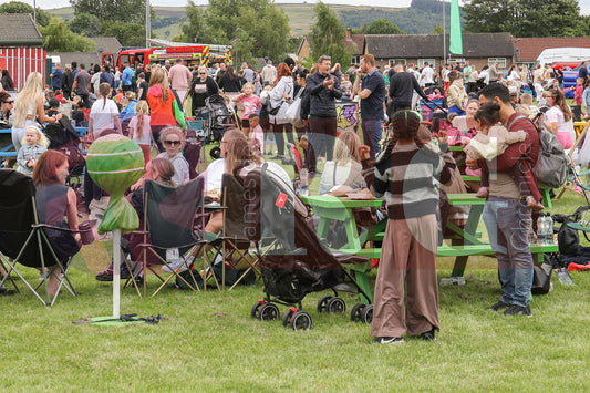 KEN WARD HATTERSLEY TAMESIDE ROCKS  2025 (42).JPG