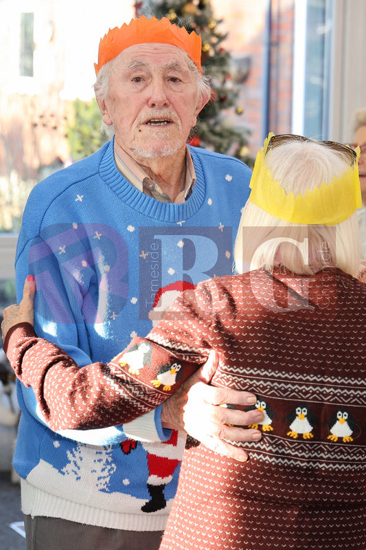 TOGETHER CENTRE DUKINFIELD XMAS DINNER 2025 (75).JPG