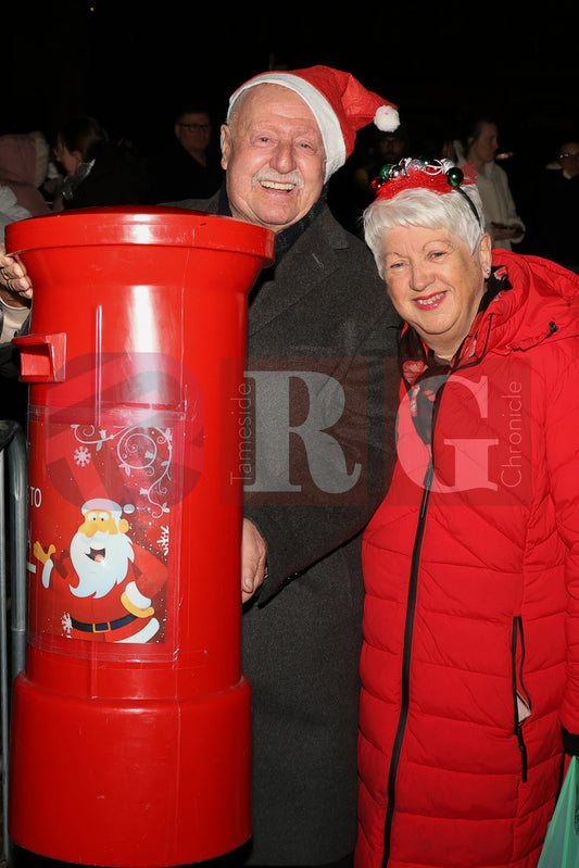 DUKINFIELD LIGHTS SWITCH ON (18).JPG