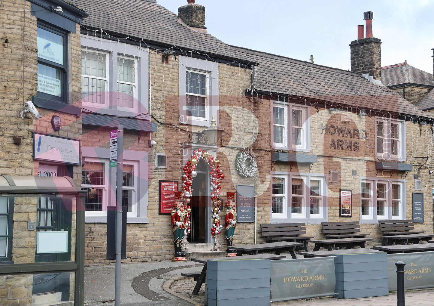 GLOSSOP SHOP XMAS WINDOWS 2024 (107).JPG