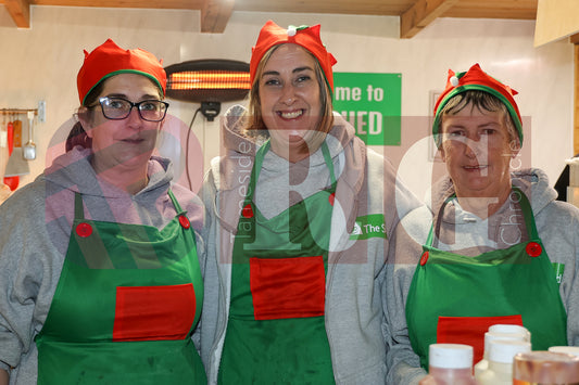 GLOSSOP LIGHT SWITCH ON 2025 (65).JPG