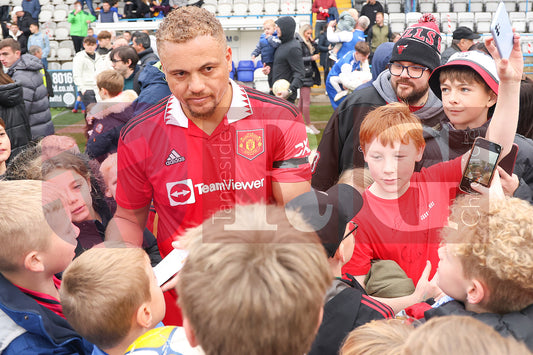 STALYBRIDGE CELTIC LEGENDS V MAN UTD LEGENDS (53).JPG