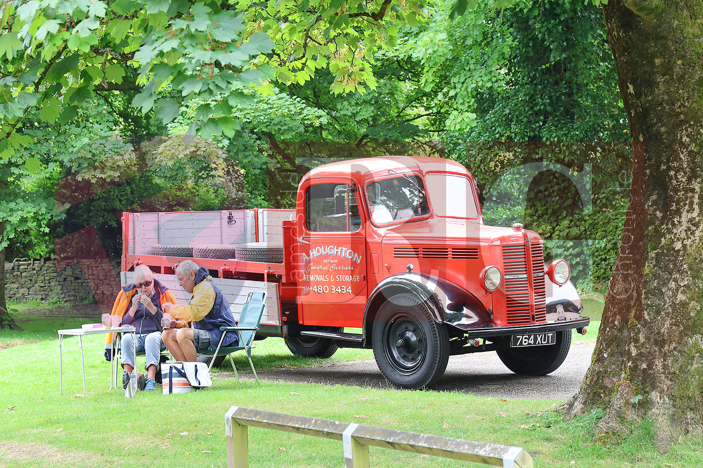 GLOSSOP CAR SHOW (78).JPG