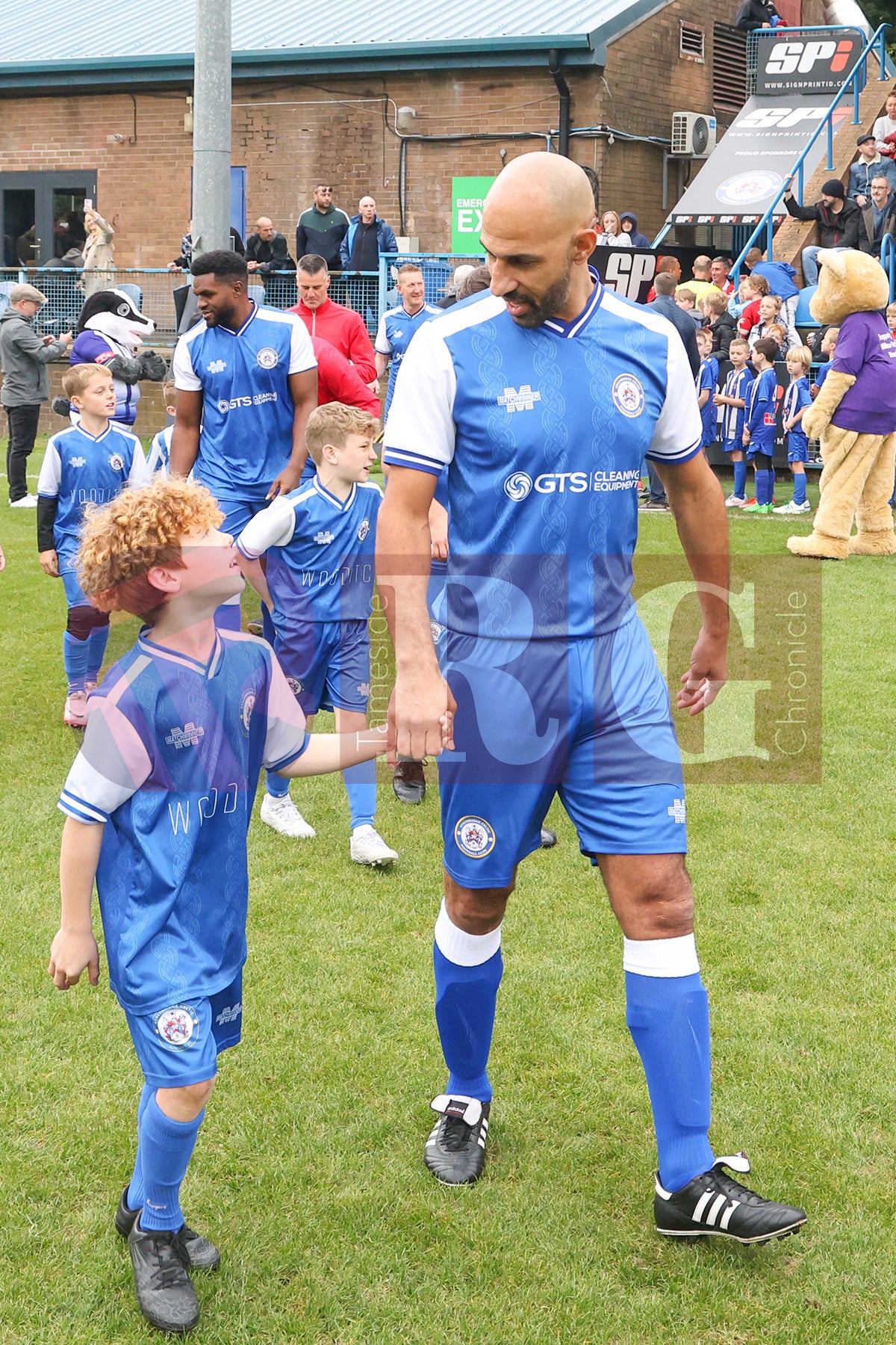 STALYBRIDGE CELTIC LEGENDS V MAN UTD LEGENDS (14).JPG