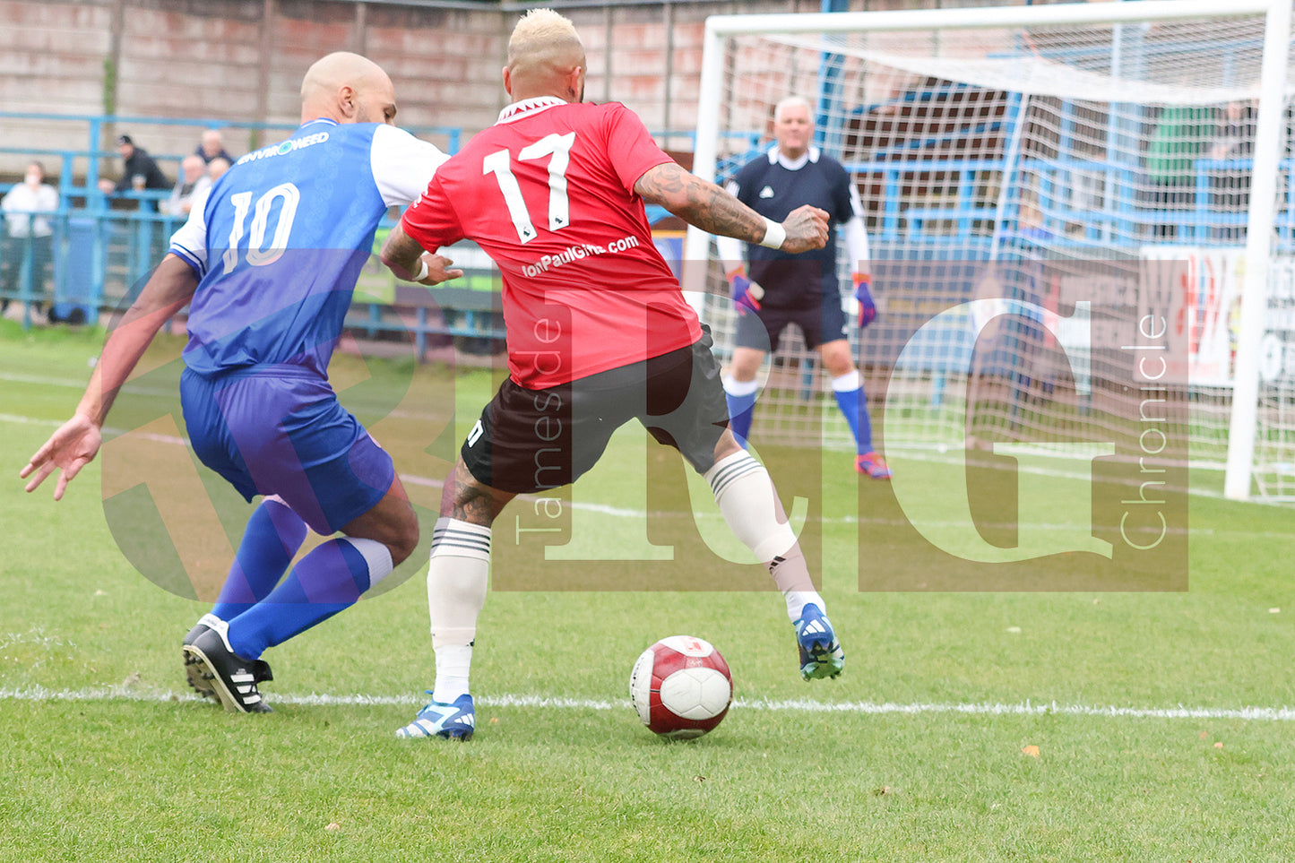 STALYBRIDGE CELTIC LEGENDS V MAN UTD LEGENDS (77).JPG