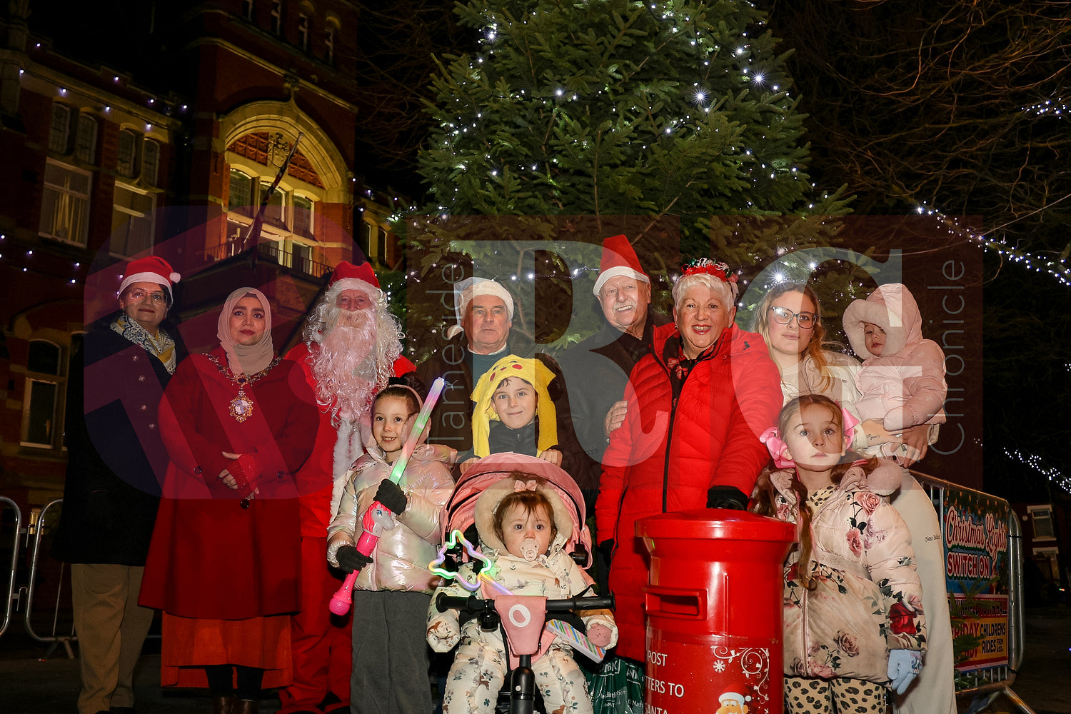 DUKINFIELD LIGHTS SWITCH ON (112).JPG