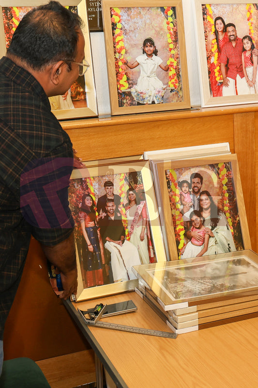 ONA AVESHAM DUKINFIELD TOWN HALL 2025 (16).JPG