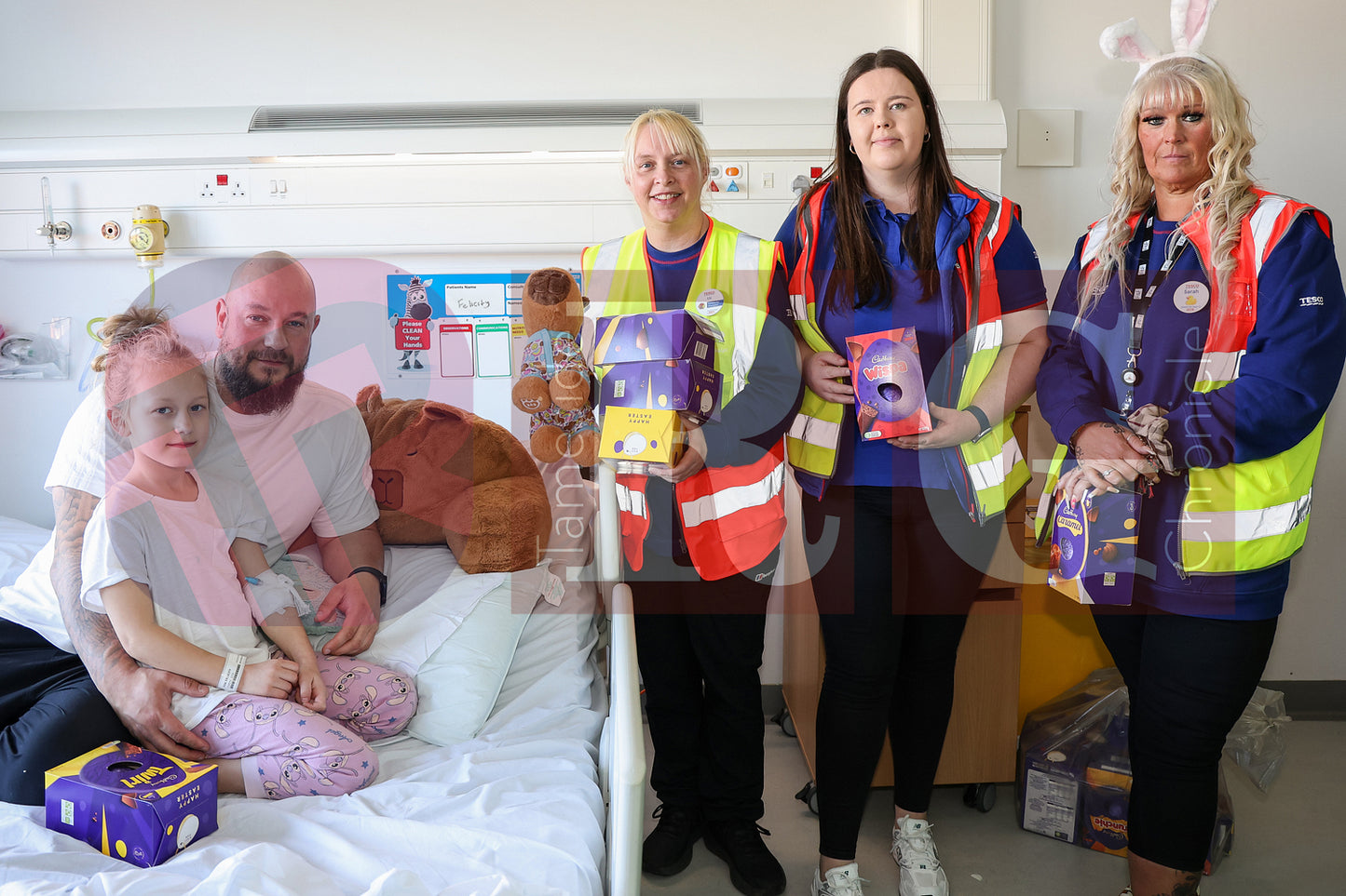 TAMESIDE HOSPITAL CHILDRENS WARD EASTER STAGECOACH (46).JPG