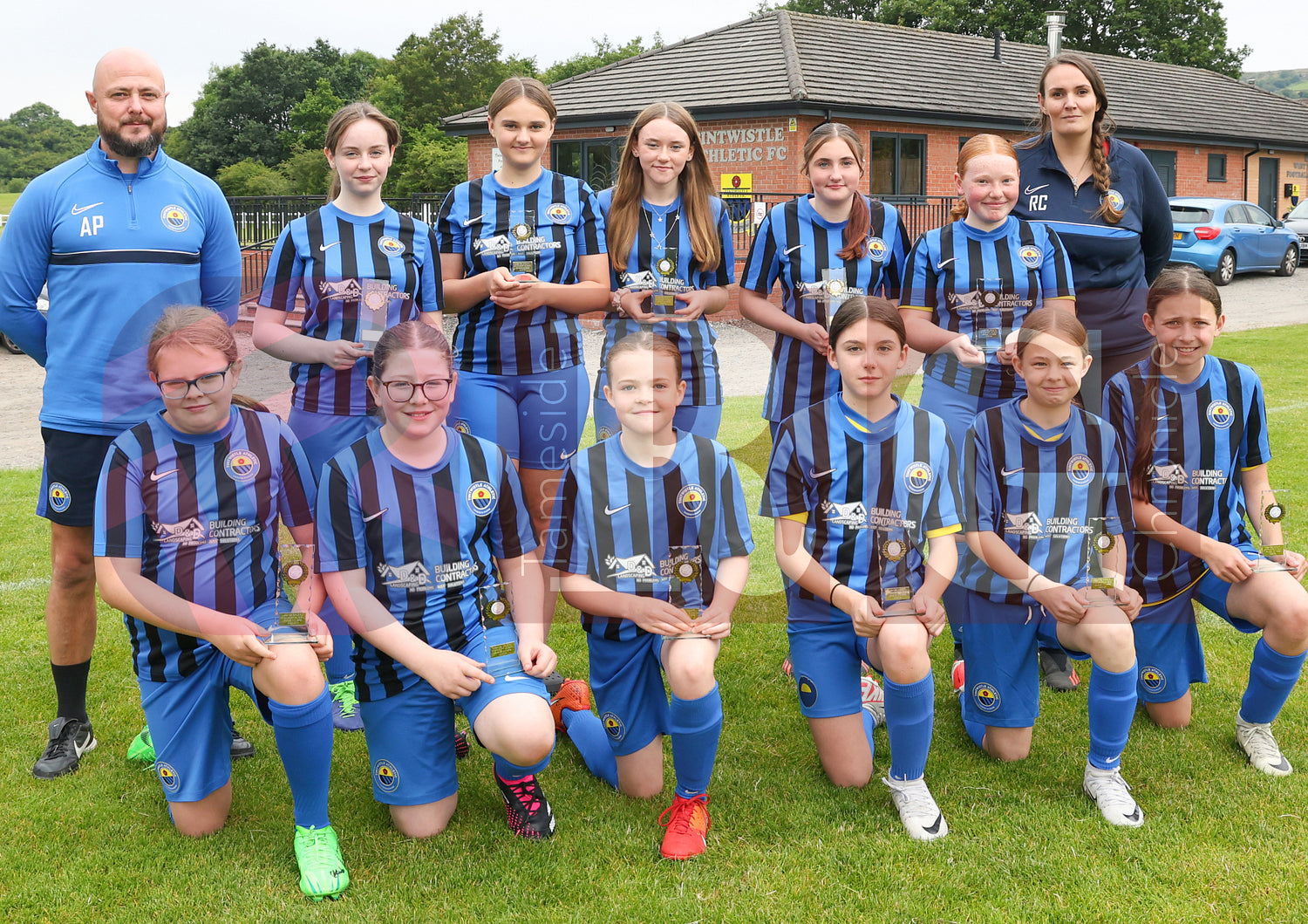 TINTWISTLE FC GIRLS TEAM 2024 (2).JPG