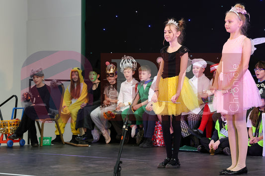 STALYBRIDGE CIVIC HALL SCHOOL PANTOMIME (5).JPG
