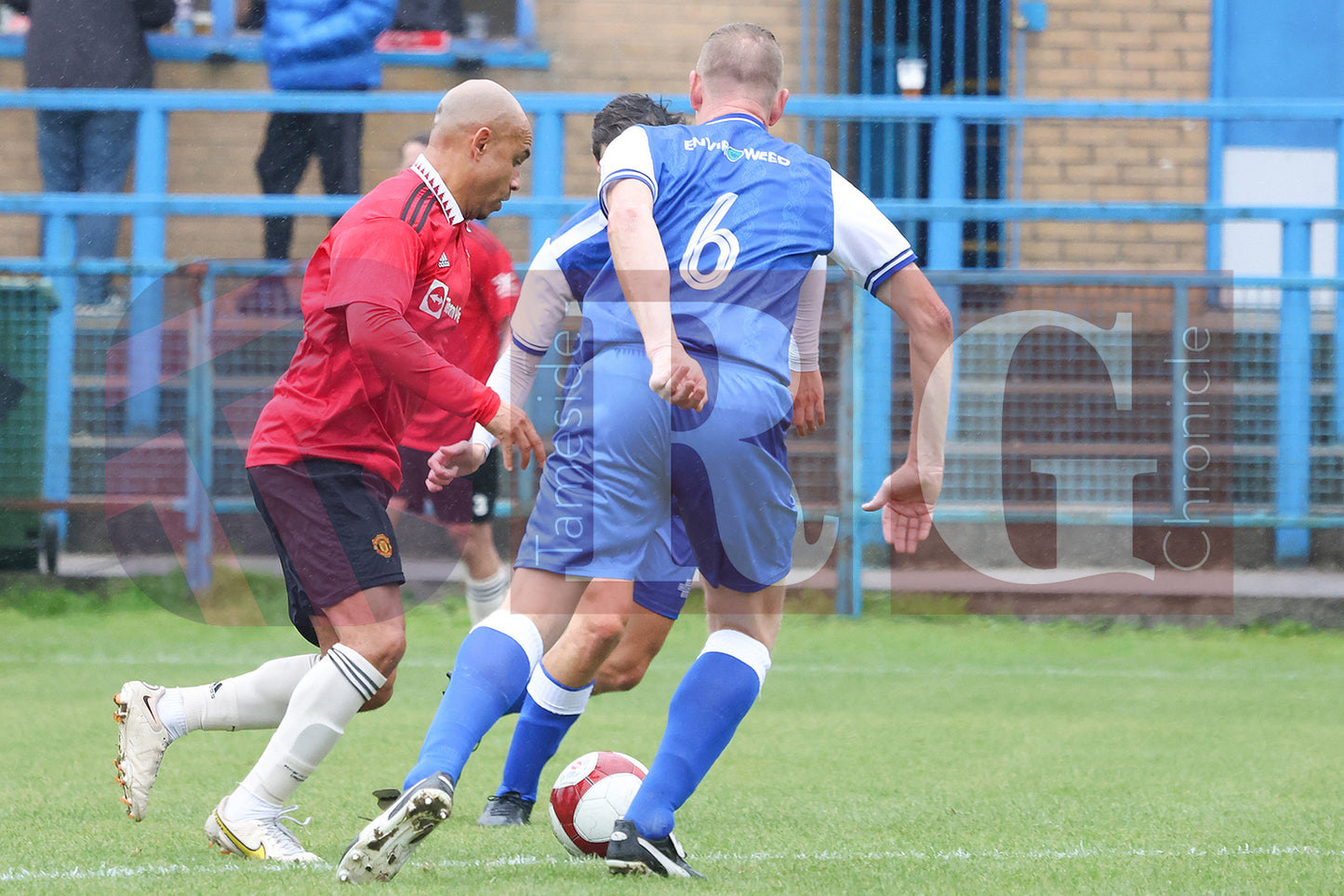 STALYBRIDGE CELTIC LEGENDS V MAN UTD LEGENDS (87).JPG