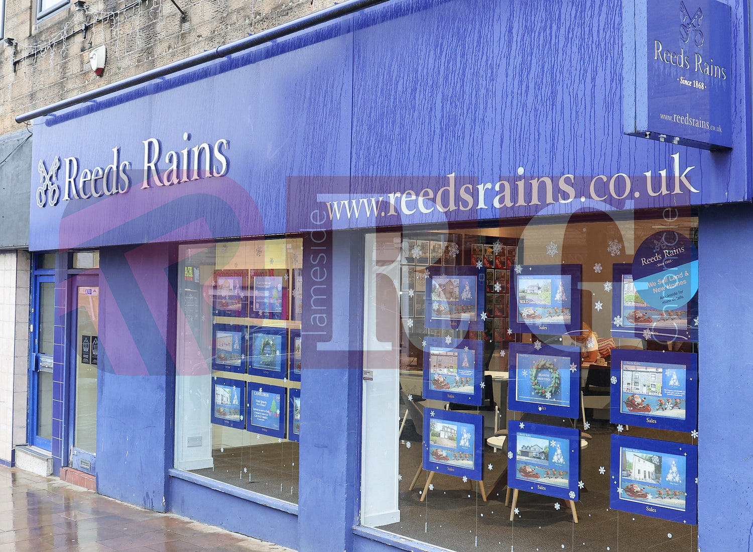 GLOSSOP CHRISTMAS SHOPS 2025 (56).JPG