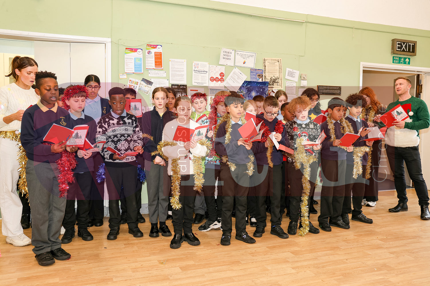 ST. PETERS COMMUNITY XMAS DINNER 2025 (56).JPG