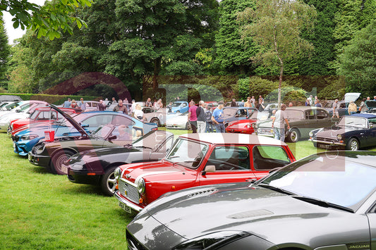 GLOSSOP CAR SHOW (14).JPG