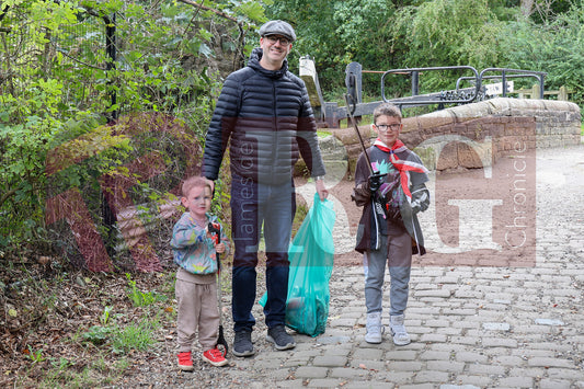 MOSSLEY LITTER PICK (1).JPG