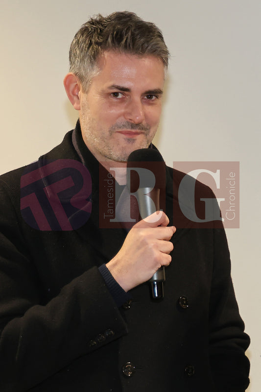 GLOSSOP LIGHT SWITCH ON 2025 (29).JPG