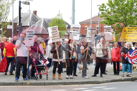 CALLING FOR MP TO GO DENTON 2025 (31).JPG