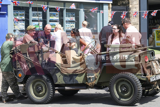 GLOSSOP HERITAGE WEEKEND SUN 2nd JUNE 2024  (95).JPG