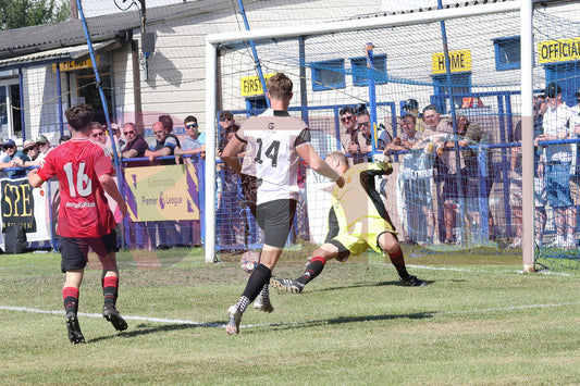 GLOSSOP NORTH EBD V UNITED LEGENDS  (125).JPG