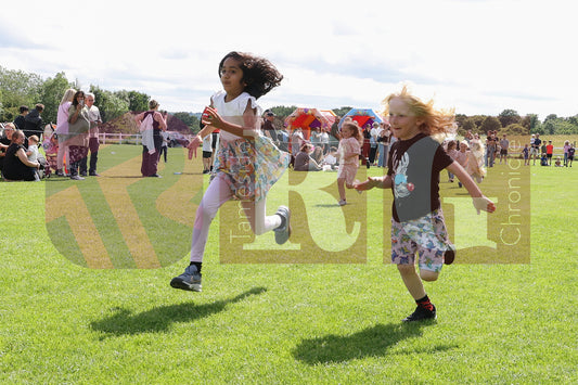 TINTWISTLE CHIDREN'S GALA  (108).JPG