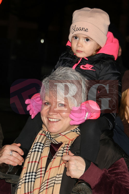 LANTERN PARADE STALYBRIDGE (29).JPG