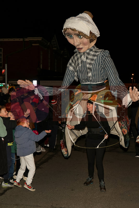 LANTERN PARADE STALYBRIDGE (90).JPG