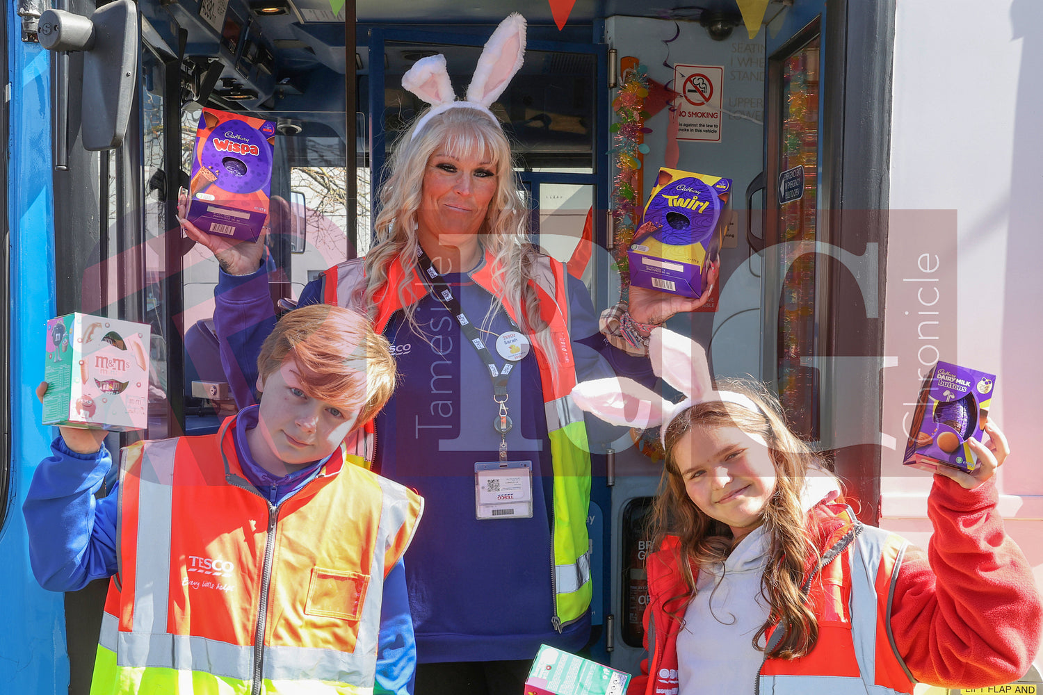 TAMESIDE HOSPITAL CHILDRENS WARD EASTER STAGECOACH (9).JPG