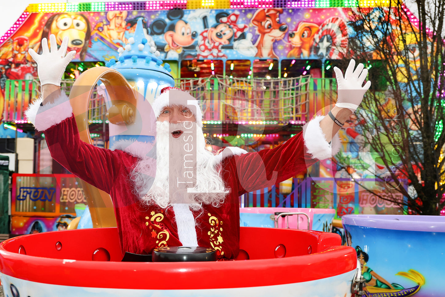 DENTON LIGHT SWITCH ON (21).JPG