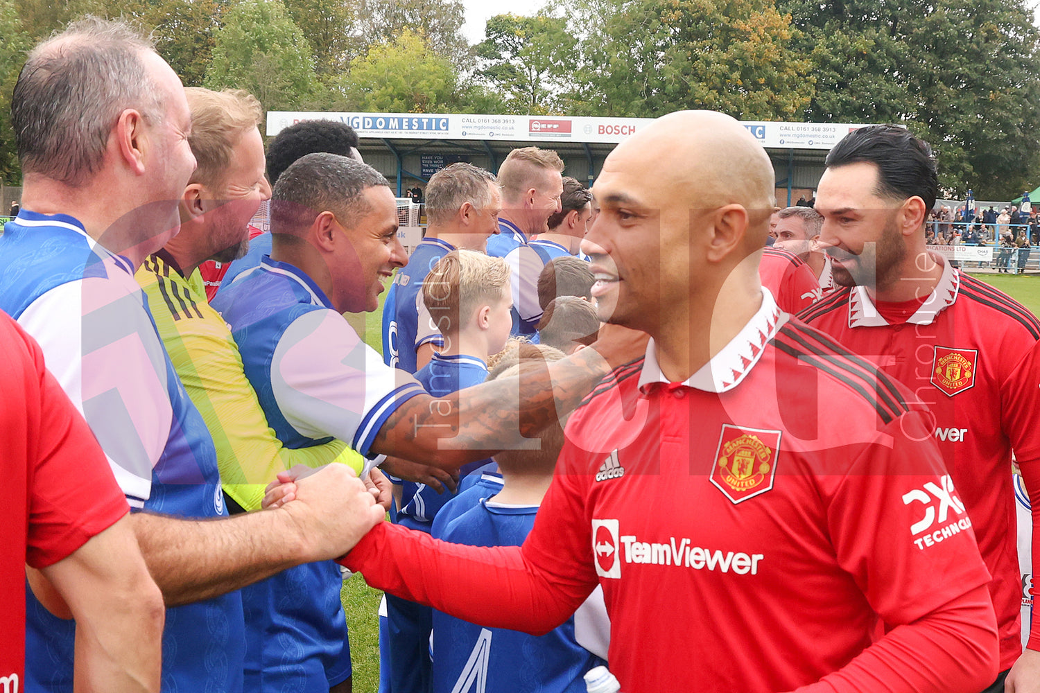 STALYBRIDGE CELTIC LEGENDS V MAN UTD LEGENDS (24).JPG
